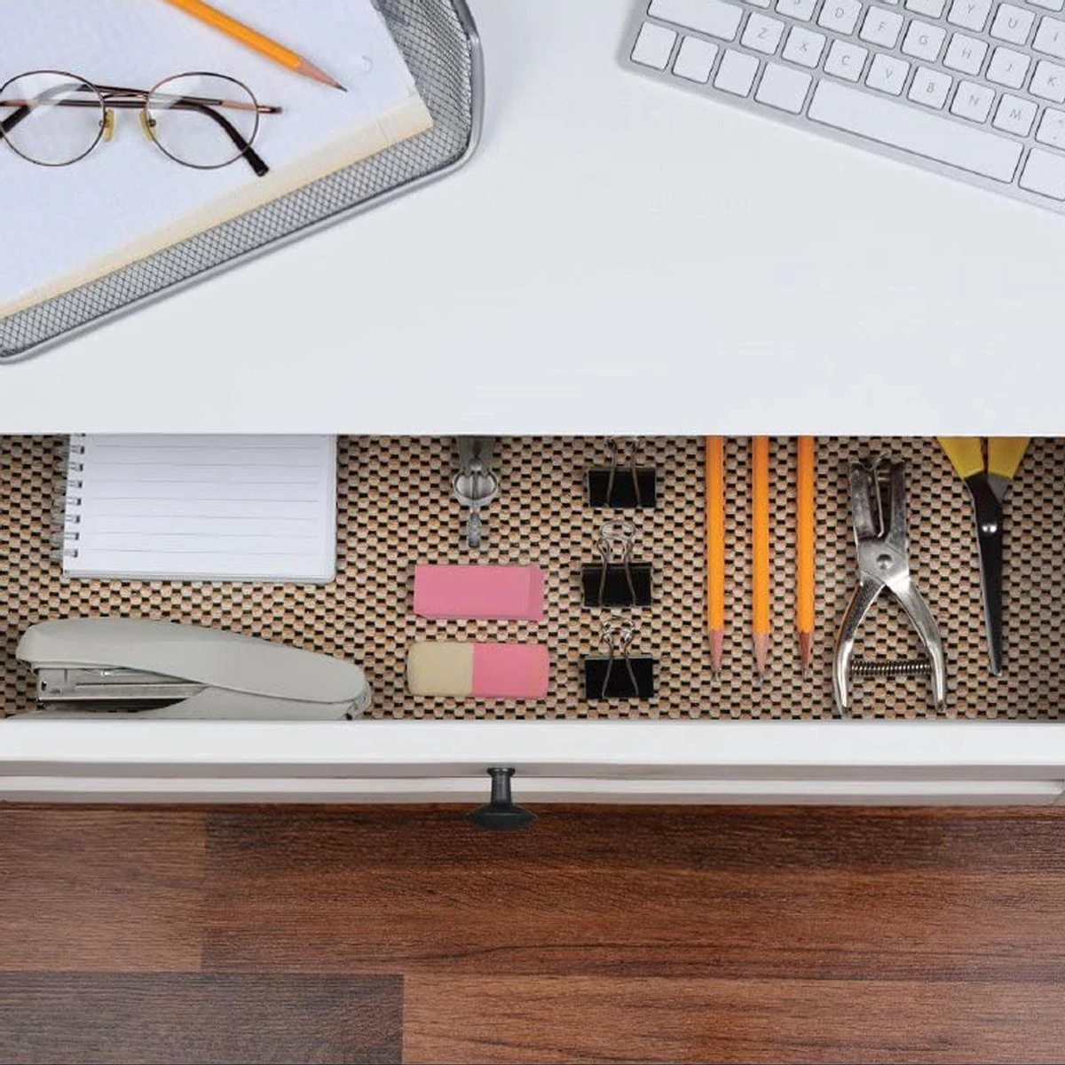 SWILIX ® Antislipmat Voor Kasten En Lades, Douchemat - Badkamermat - Badmat, Dienblad, Vloer - 4 Meter Rol - Anti Slip Mat - 400 X 30 Cm - Zwart - Afbeelding 4