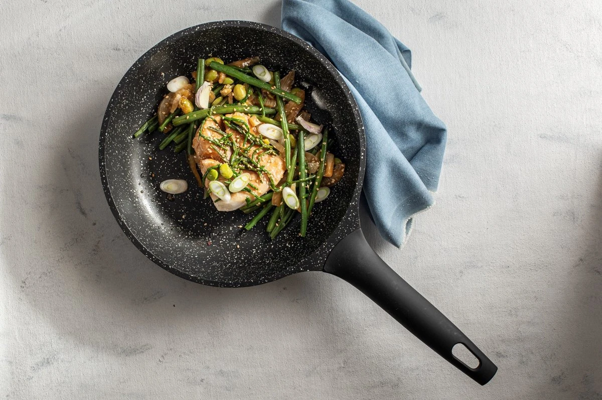 Sola Koekenpan Fair Cooking - Ø 28 Cm - Zwart/wit - Aluminium - Antiaanbaklaag - Afbeelding 2