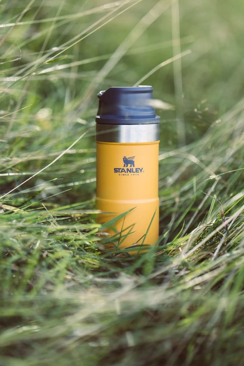 Stanley The Trigger-Action Travel Mug 0,35L Saffron - Afbeelding 2
